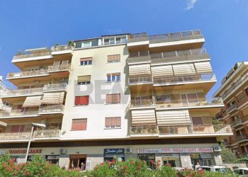 Edificio all\'aperto - Quadrilocale via della pineta sacchetti
420, Roma - foto 29