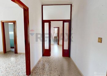 Hall / corridoio - Appartamento Strada San Pietrino
 
1, Perugia - foto 16