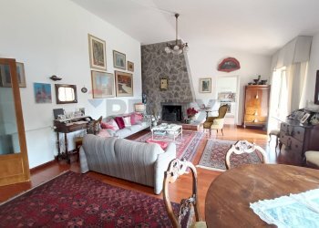 Sala da pranzo - Casa semi indipendente Via Dei Lecci
 
2, Perugia - foto 13