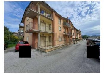 Edificio all\'aperto - Apartment Via Giovanni Rondoni
 
26, Umbertide - photo 3