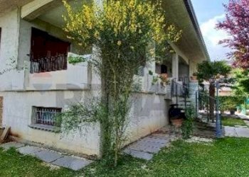 Giardino - Villa Ponte delle Cartiere, Gualdo Tadino - foto 12