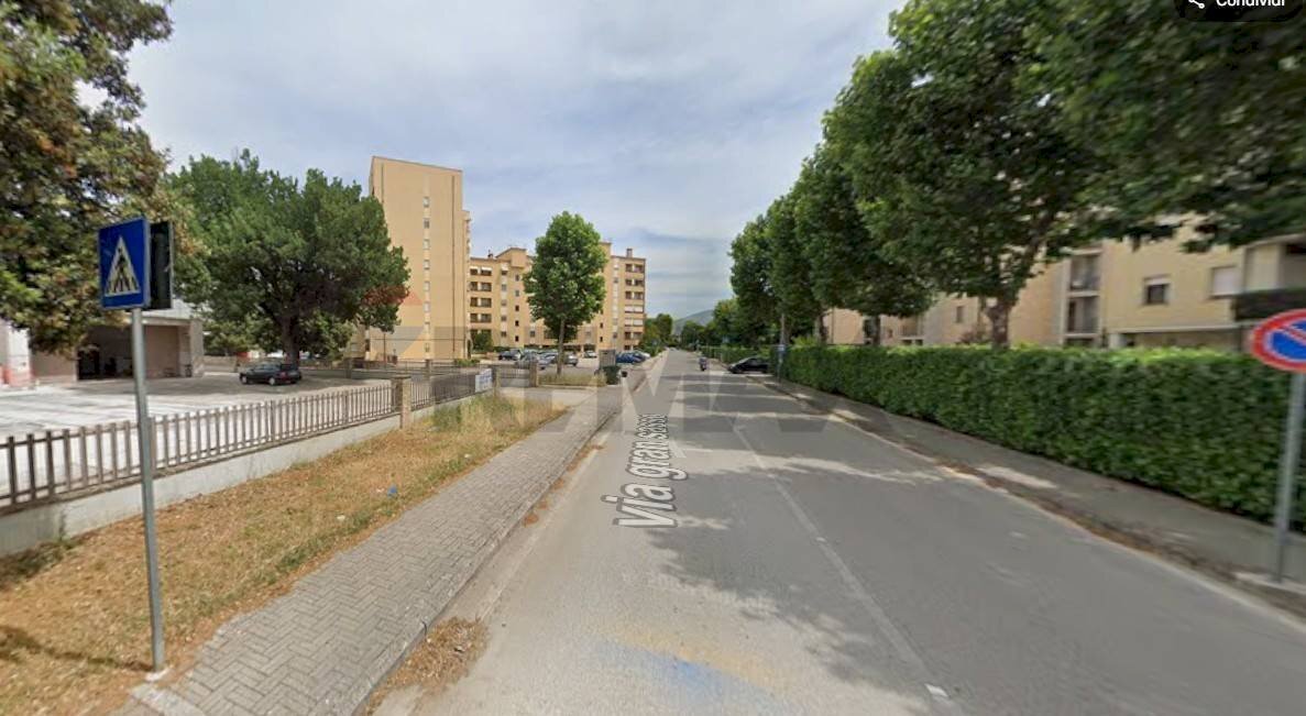 Edificio all\'aperto - Appartamento Via Gran Sasso
 
11, Foligno - foto 3