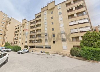 Edificio all\'aperto - Appartamento Via Gran Sasso
 
11, Foligno - foto 2