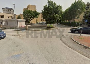 Edificio all\'aperto - Appartamento Via Gran Sasso
 
11, Foligno - foto 5