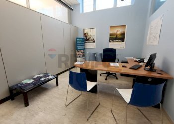 Ufficio - Commercial Premises Via Dei Filosofi
 
12, Perugia - photo 11