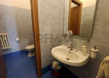 Bagno - Commercial Premises Via Dei Filosofi
 
12, Perugia - photo 12