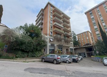 Edificio all\'aperto - Commercial Premises Via Dei Filosofi
 
12, Perugia - photo 17