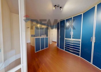 Camera / camera da letto - Four-room apartment VIA CORTONESE
 
111/F, Perugia - photo 14