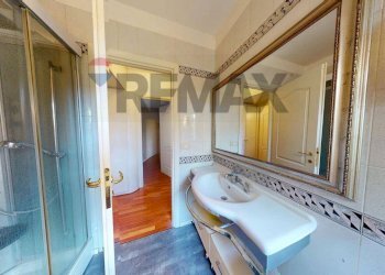 Bagno - Four-room apartment VIA CORTONESE
 
111/F, Perugia - photo 17