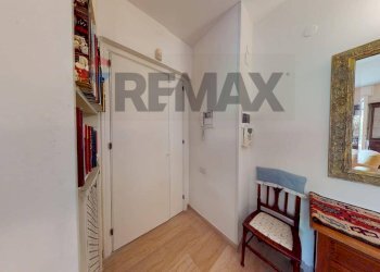 Hall / corridoio - Four-room apartment VIA CORTONESE
 
111/F, Perugia - photo 27