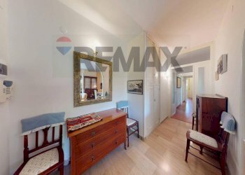 Hall / corridoio - Four-room apartment VIA CORTONESE
 
111/F, Perugia - photo 28