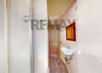 Bagno - Four-room apartment VIA CORTONESE
 
111/F, Perugia - photo 55