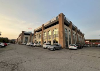 Edificio all\'aperto - Ufficio Via Amilcare Ponchielli
 
18, Corciano - foto 12