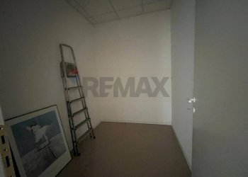 Hall / corridoio - Ufficio Via Amilcare Ponchielli
 
18, Corciano - foto 16