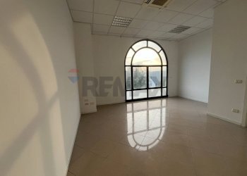 Stanza vuota - Ufficio Via Amilcare Ponchielli
 
18, Corciano - foto 24