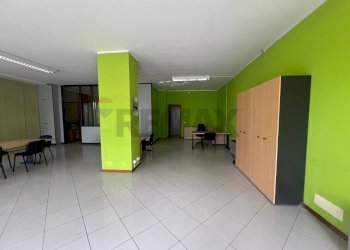 Stanza vuota - Shop Bastia Umbra - photo 2