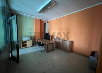 Ufficio - Shop Bastia Umbra - photo 9