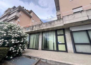 Casa all\'aperto - Shop Bastia Umbra - photo 17