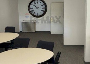 Sala da pranzo - Commercial Premises Bastia Umbra - photo 4