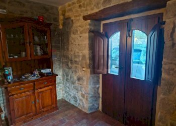 Sala da pranzo - Rustic via frazione Pieve di Compresseto
 
116, Gualdo Tadino - photo 8