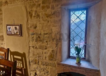 Dettagli - Rustic via frazione Pieve di Compresseto
 
116, Gualdo Tadino - photo 16