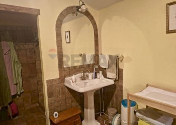 Bagno - Rustic via frazione Pieve di Compresseto
 
116, Gualdo Tadino - photo 32