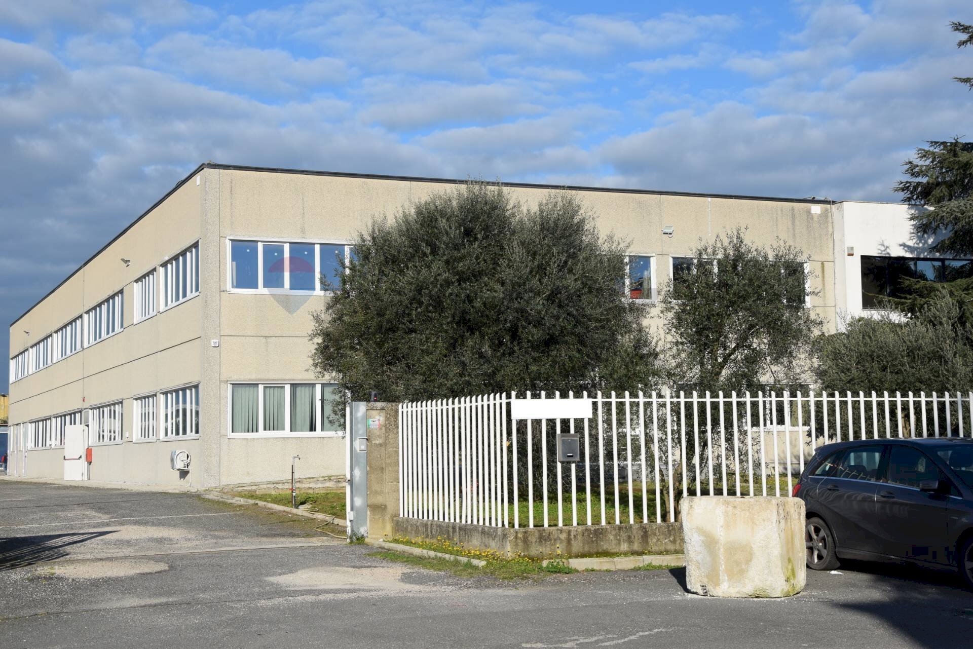 Edificio all\'aperto - Capannone Aprilia - foto 3