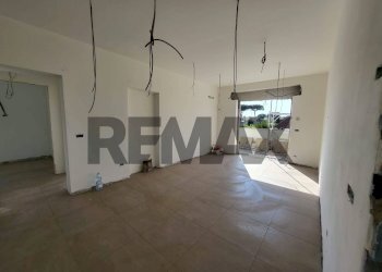 Stanza vuota - Casa semi indipendente Via dei Lecci
 
31, Anzio - foto 1