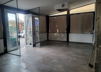 Stanza vuota - Commercial Premises Corso del Popolo
 
40, Anzio - photo 2