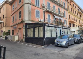 Edificio all\'aperto - Commercial Premises Corso del Popolo
 
40, Anzio - photo 7