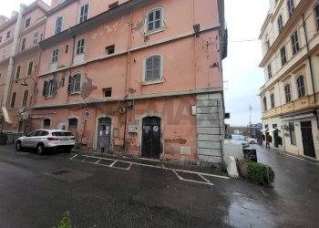Edificio all\'aperto - Commercial Premises Corso del Popolo
 
40, Anzio - photo 25
