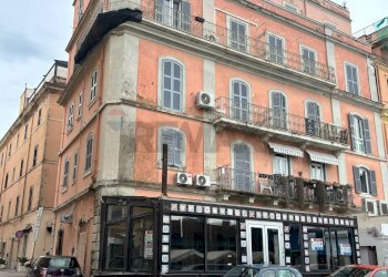 Edificio all\'aperto - Commercial Premises Corso del Popolo
 
40, Anzio - photo 2