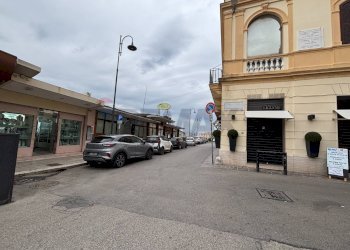 Edificio all\'aperto - Commercial Premises Corso del Popolo
 
40, Anzio - photo 3
