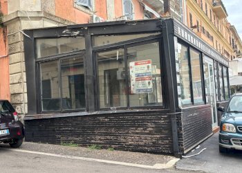 Edificio all\'aperto - Commercial Premises Corso del Popolo
 
40, Anzio - photo 31