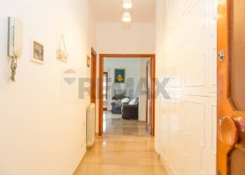 Hall / corridoio - Three-room apartment Via Circeo
 
31, Anzio - photo 4