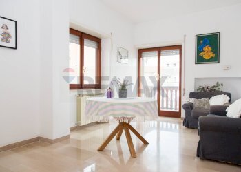 Soggiorno - Three-room apartment Via Circeo
 
31, Anzio - photo 7