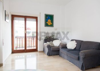 Soggiorno - Three-room apartment Via Circeo
 
31, Anzio - photo 8