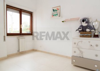 Camera / camera da letto - Three-room apartment Via Circeo
 
31, Anzio - photo 18