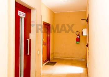 Hall / corridoio - Three-room apartment Via Circeo
 
31, Anzio - photo 36