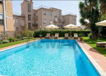 Piscina - Three-room apartment Via Circeo
 
31, Anzio - photo 49