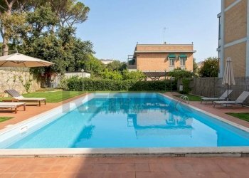Piscina - Three-room apartment Via Circeo
 
31, Anzio - photo 51