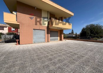 Edificio all\'aperto - Office via colle vecchio
 
1, Nettuno - photo 16