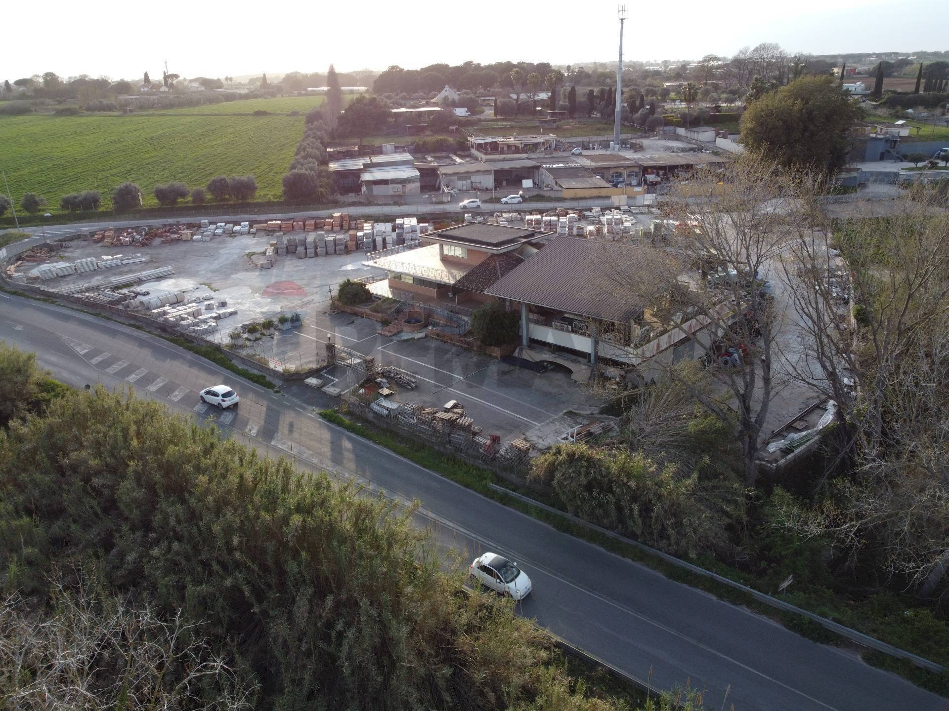 Edificio all\'aperto - Locale Commerciale via Cadolino 1, Nettuno - foto 2