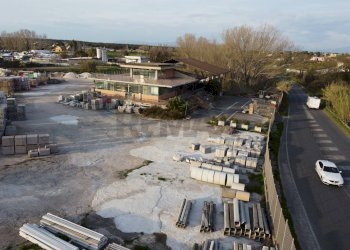 Edificio all\'aperto - Locale Commerciale via Cadolino 1, Nettuno - foto 9