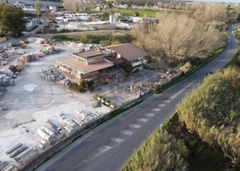 Edificio all\'aperto - Locale Commerciale via Cadolino 1, Nettuno - foto 12