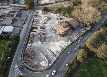 Edificio all\'aperto - Locale Commerciale via Cadolino 1, Nettuno - foto 18