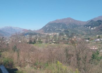 Vista delle montagne - Semi-detached house Contrada Mangiarelli
 
snc, Montecorvino Rovella - photo 18