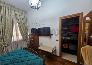 Camera / camera da letto - Apartment via nicola aversano
 
18, Salerno - photo 23