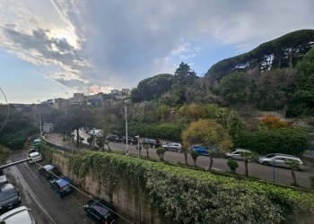 Edificio all\'aperto - Four-room apartment Via Ruggiero De Fugaldo
 
1, Salerno - photo 1