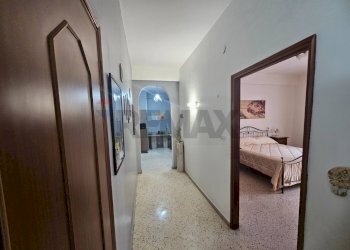 Hall / corridoio - Four-room apartment Via Ruggiero De Fugaldo
 
1, Salerno - photo 7